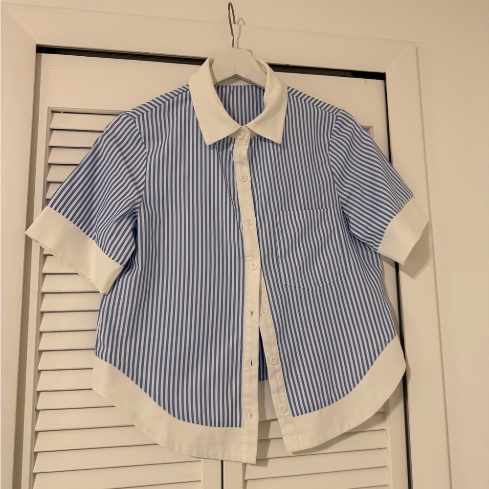 Blue & White Striped Short Sleeve Button-Up Shirt - Kids